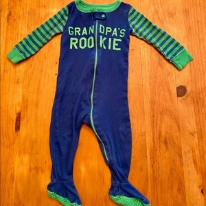 The Children’s Place  6-9M ZIP up Sleeper